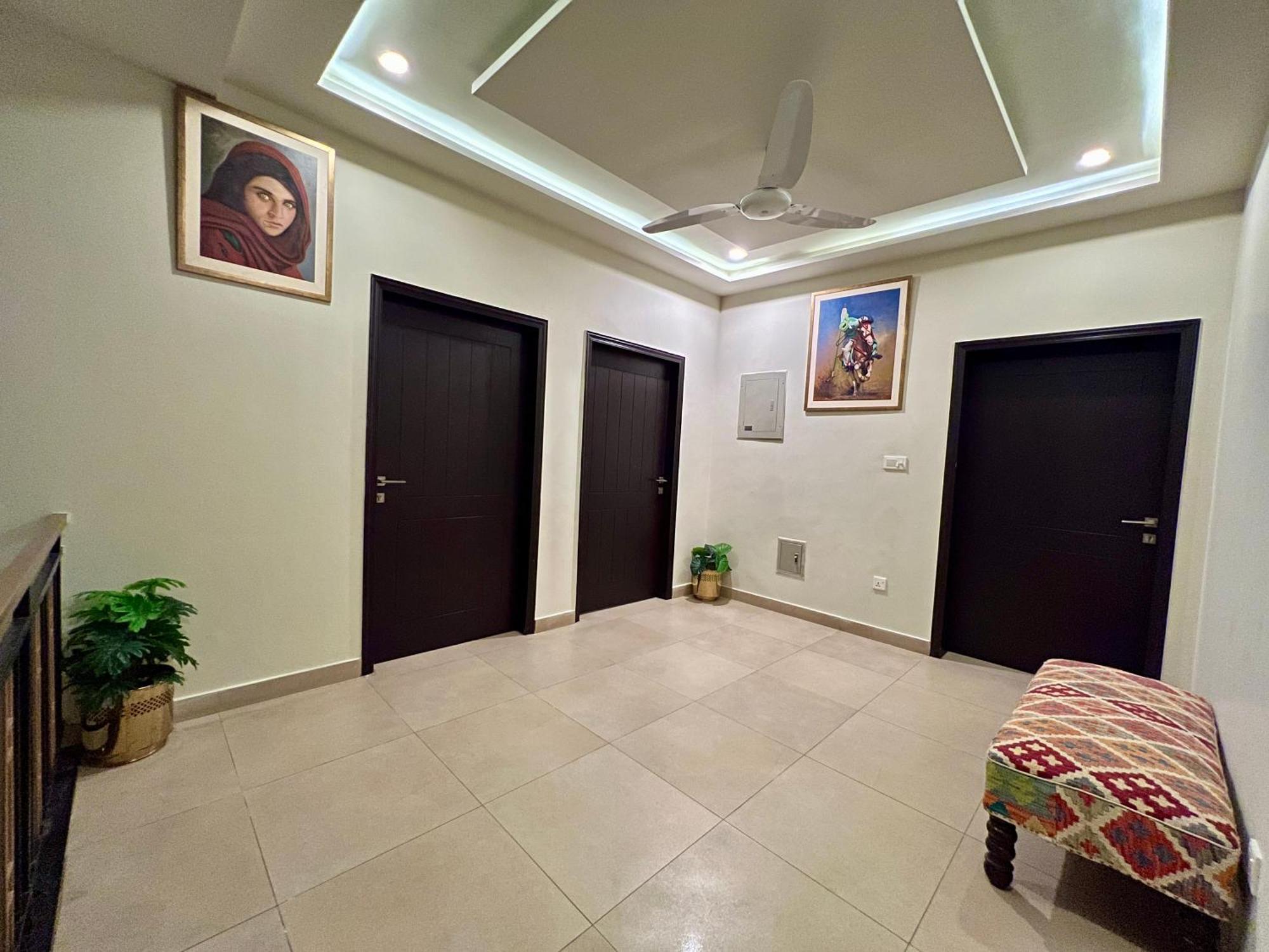Serenity Corner 4 Bhk Islamabad Exterior photo
